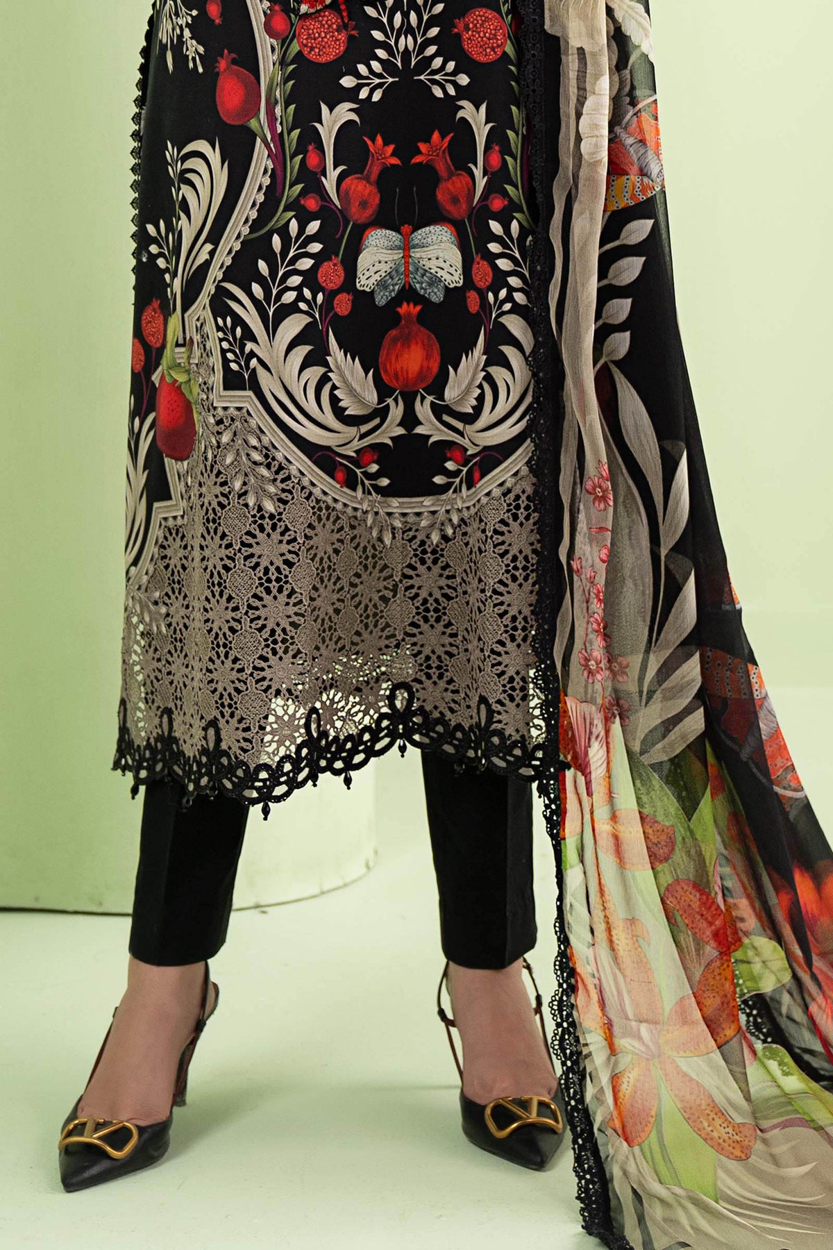 Pomegranate Noir 3-Piece Suit