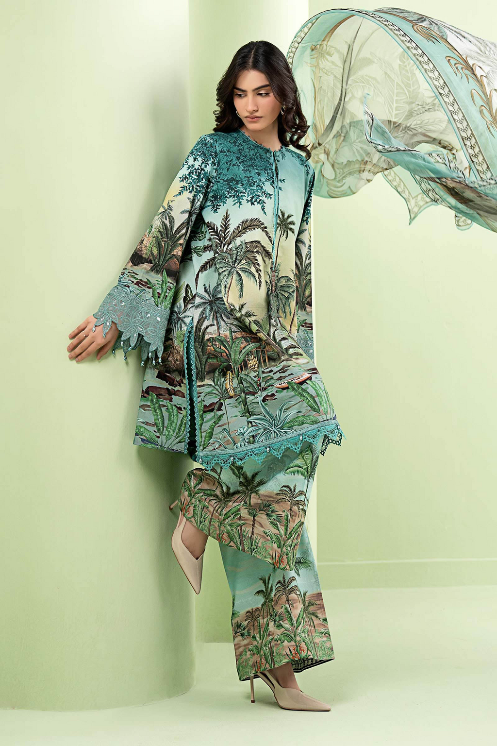 Tropical Lagoon 3-Piece Suit