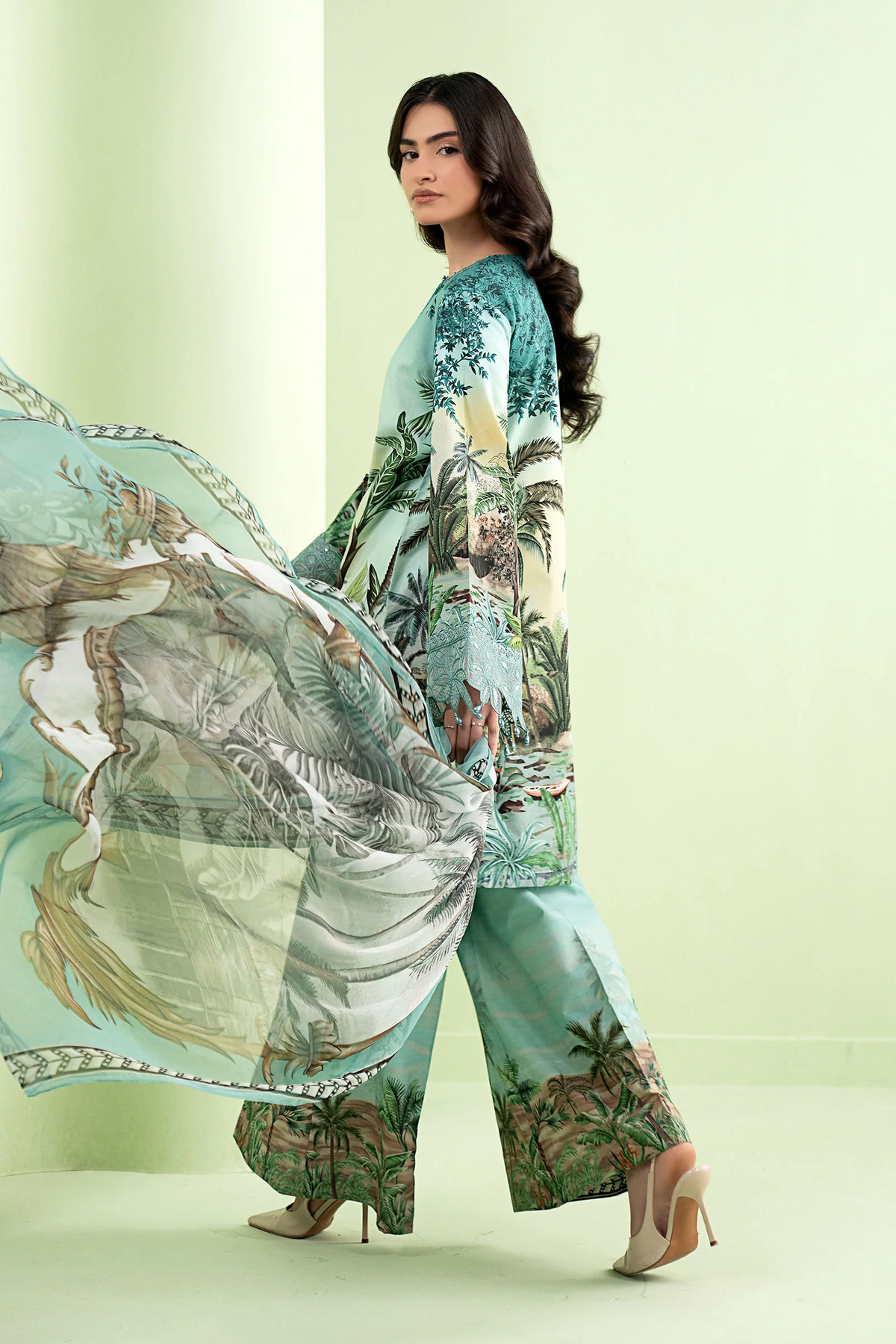 Tropical Lagoon 3-Piece Suit